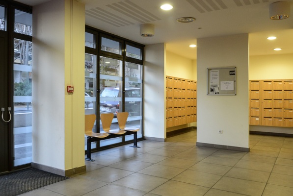 Marseille五区Résidence Etudiante步行11分钟到Faculté de Médecine