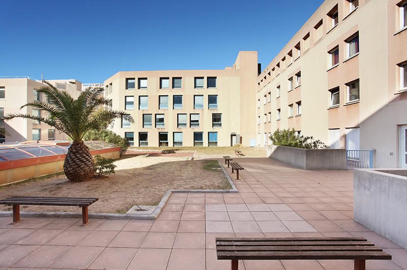 Toulon Résidence Etudiante 步行6分钟到Université de Toulon Campus porte d’Italie